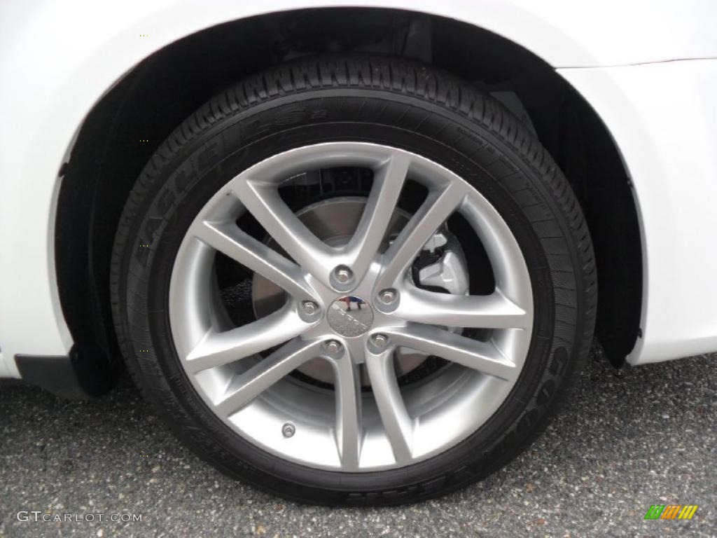 2011 Avenger Mainstreet - Bright White / Black/Red photo #22