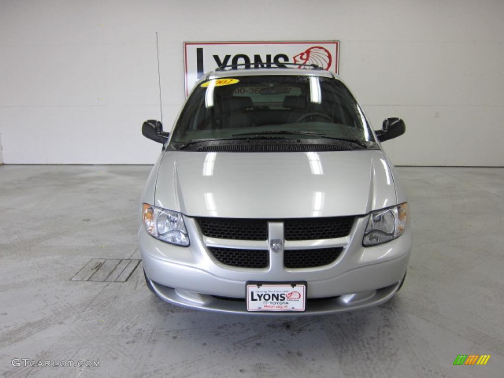2002 Grand Caravan Sport - Bright Silver Metallic / Taupe photo #27