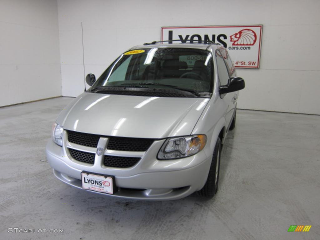 2002 Grand Caravan Sport - Bright Silver Metallic / Taupe photo #28