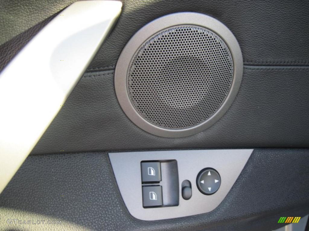 2003 Z4 2.5i Roadster - Titanium Silver Metallic / Black photo #43