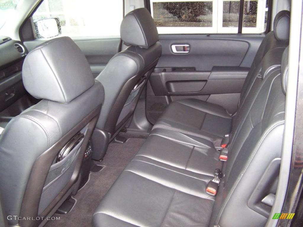 Black Interior 2011 Honda Pilot Touring 4WD Photo #49368353