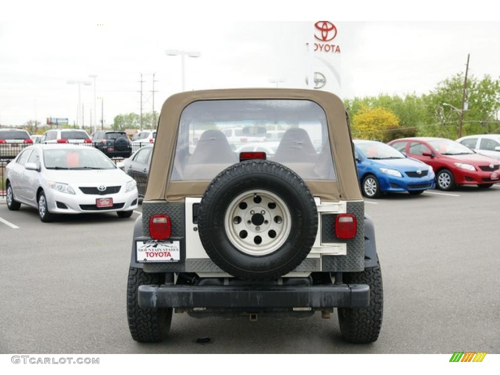 2001 Wrangler Sahara 4x4 - Stone White / Camel photo #3