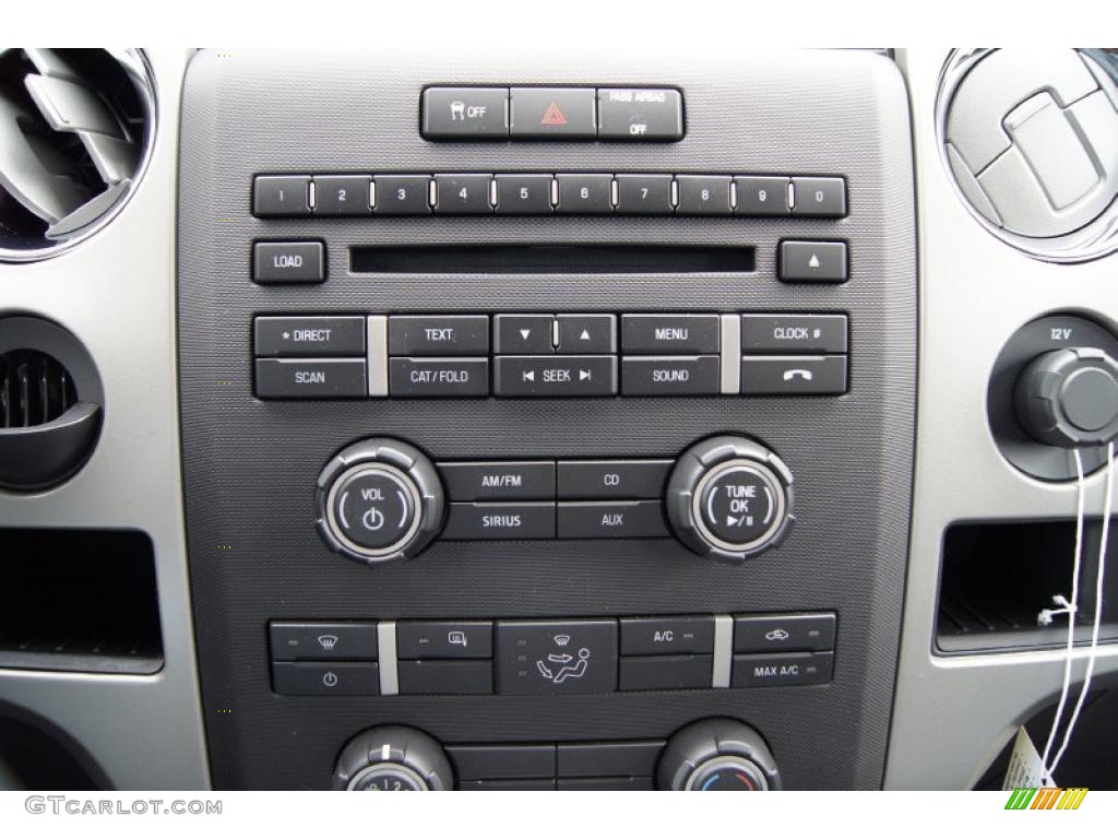 2011 Ford F150 XLT Regular Cab Controls Photo #49371029
