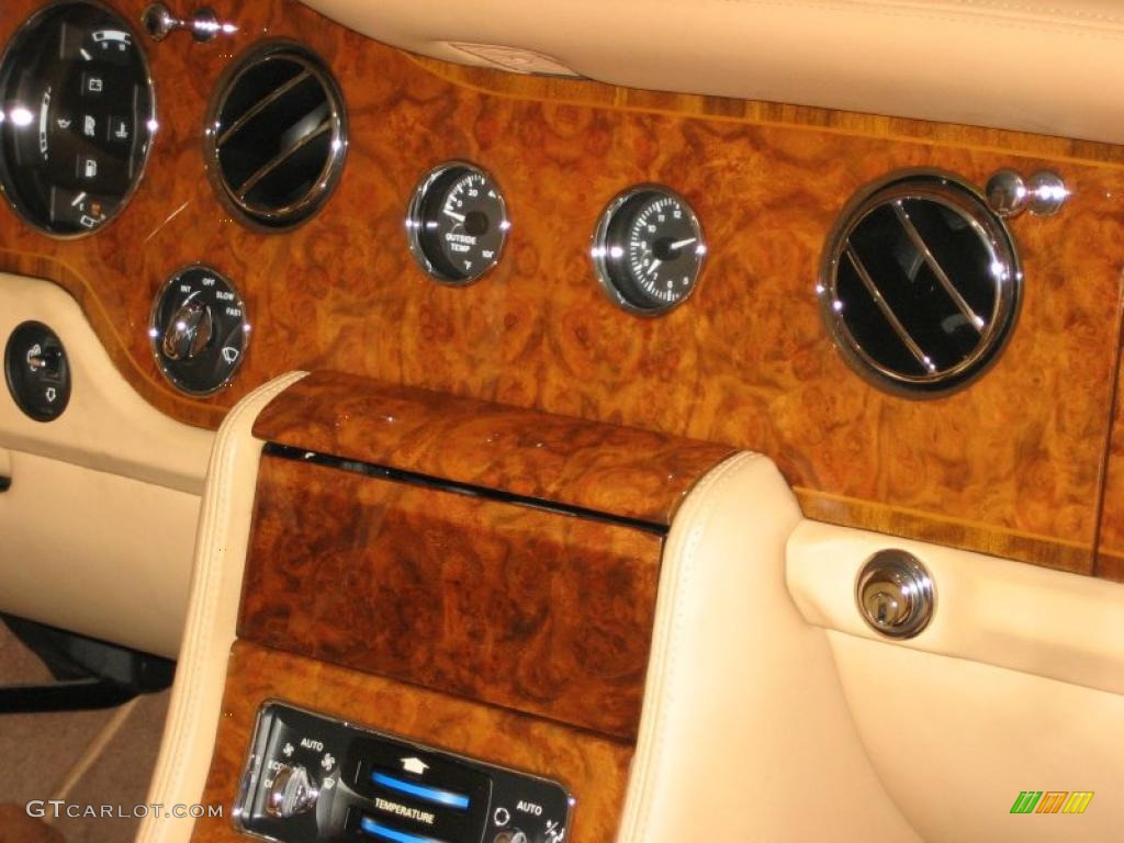 2000 Rolls-Royce Corniche Standard Corniche Model Controls Photo #49372730