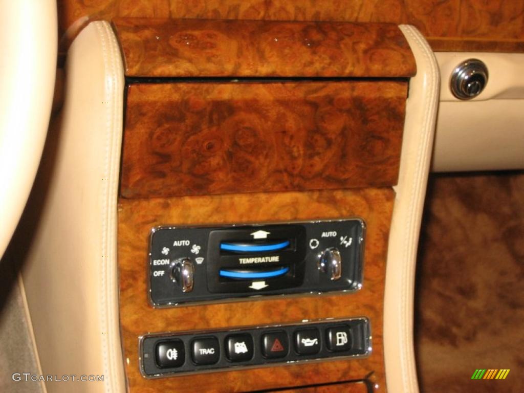 2000 Rolls-Royce Corniche Standard Corniche Model Controls Photo #49372780