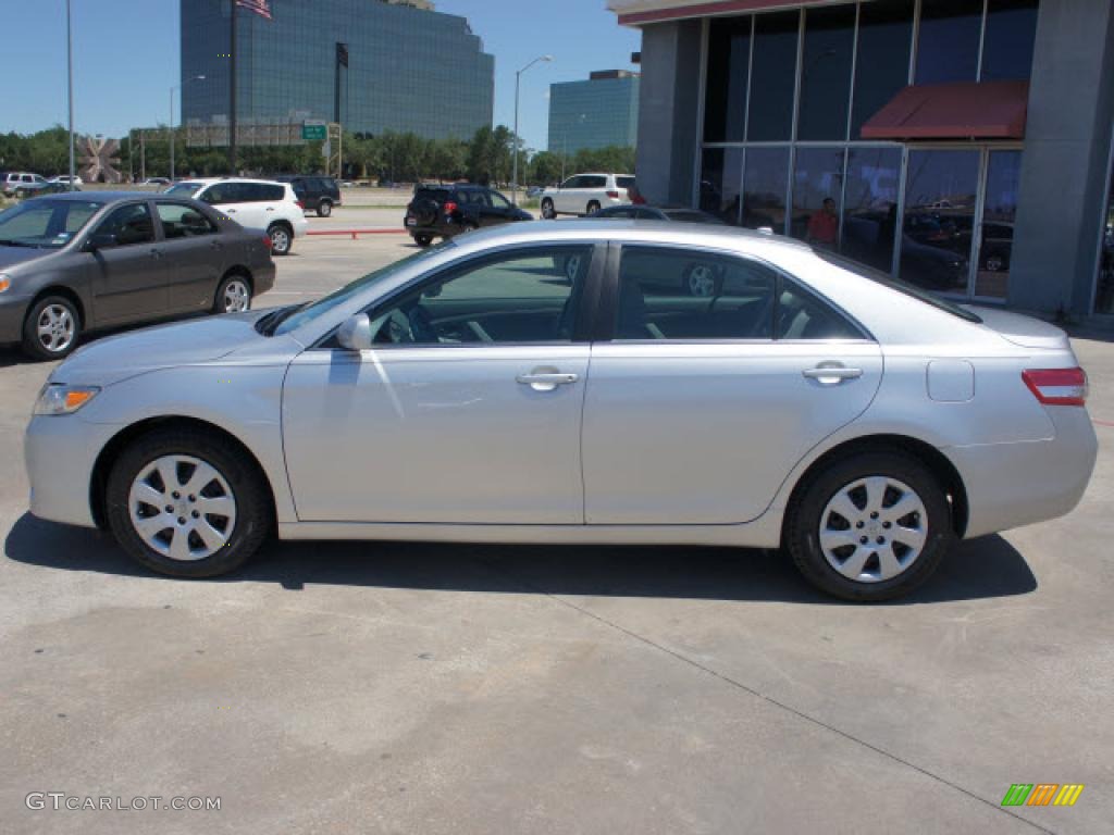 2010 Camry LE - Classic Silver Metallic / Ash Gray photo #2