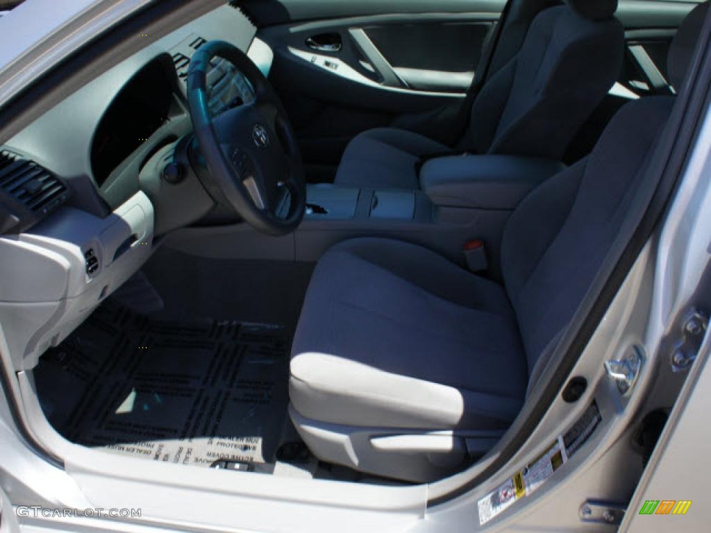 2010 Camry LE - Classic Silver Metallic / Ash Gray photo #10