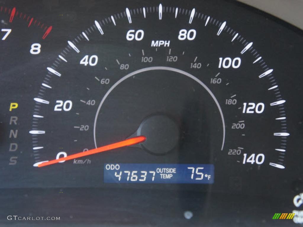 2010 Camry LE - Classic Silver Metallic / Ash Gray photo #13