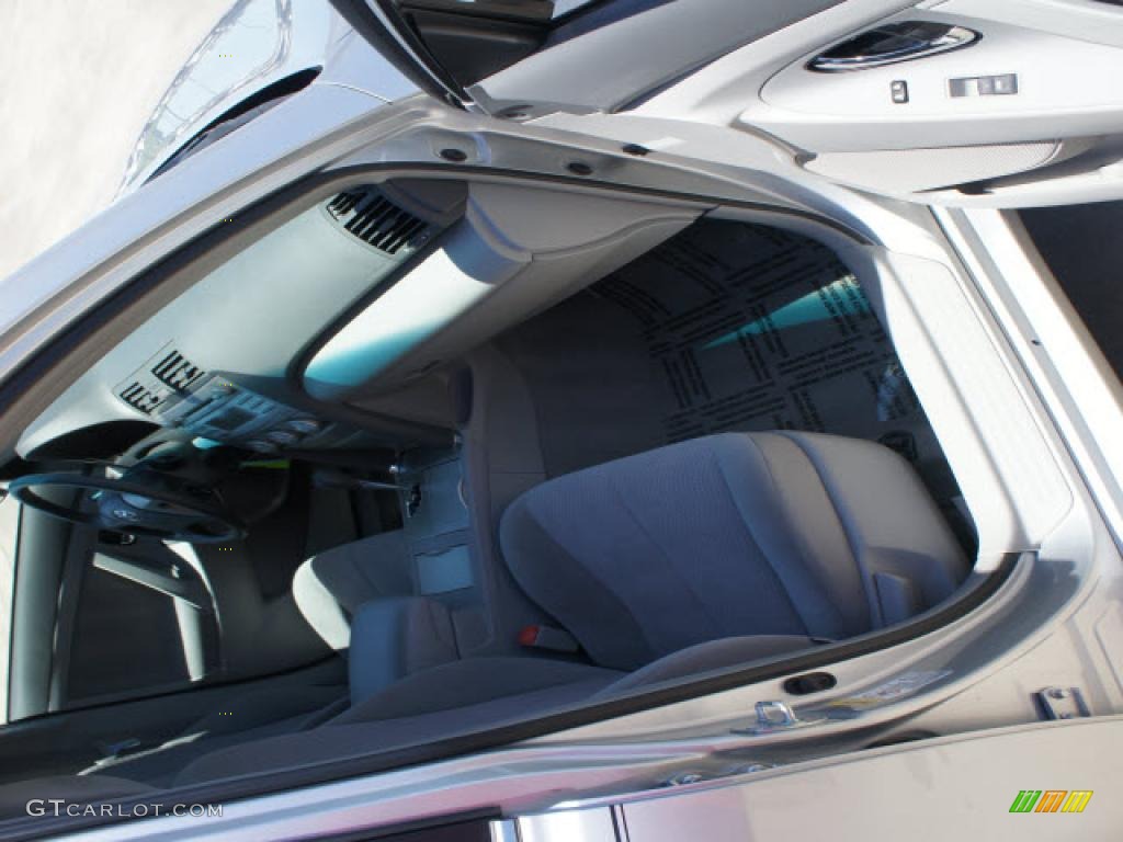 2010 Camry LE - Classic Silver Metallic / Ash Gray photo #16