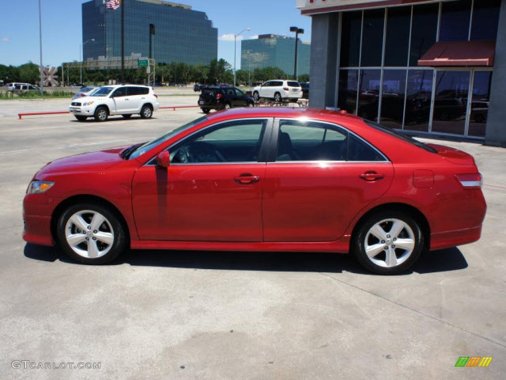 2010 Camry SE - Barcelona Red Metallic / Dark Charcoal photo #2