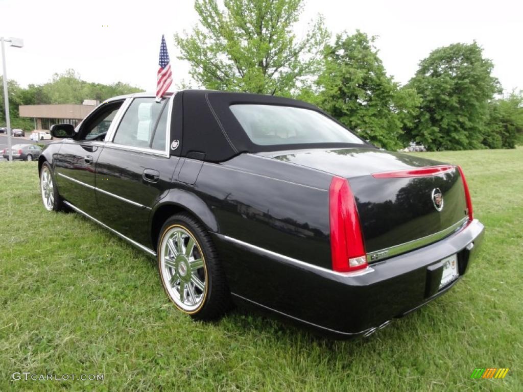 Black Raven 2008 Cadillac DTS Standard DTS Model Exterior Photo #49375148