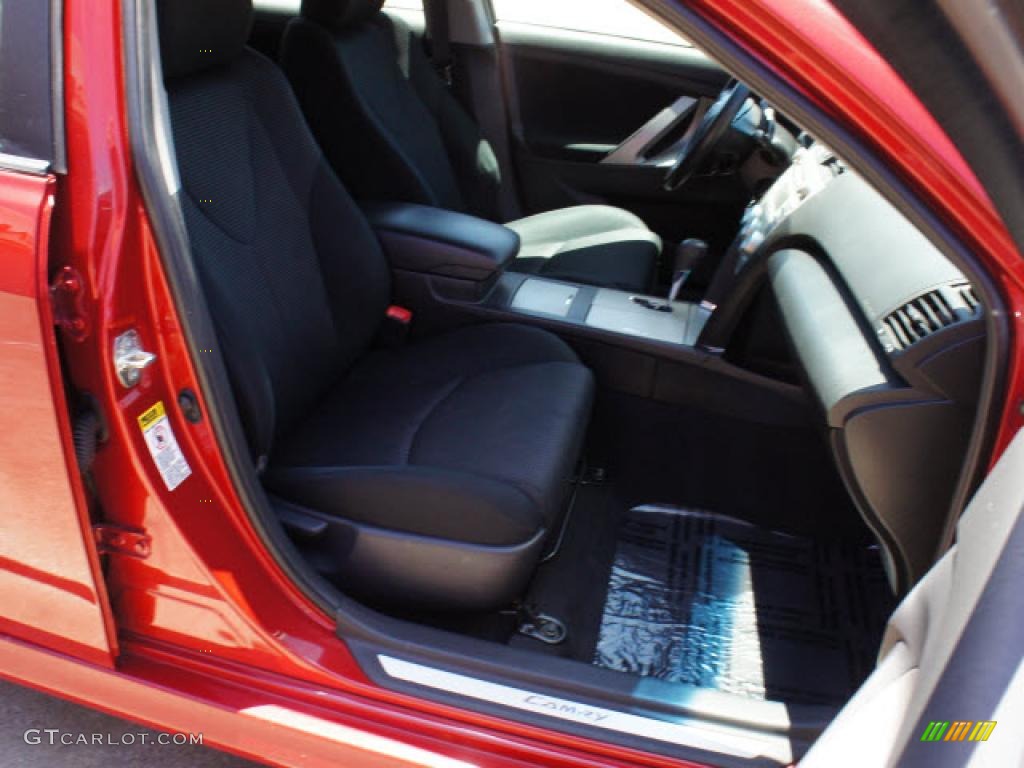 2010 Camry SE - Barcelona Red Metallic / Dark Charcoal photo #17