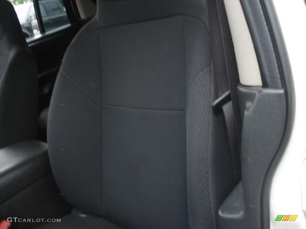 2003 Grand Cherokee Laredo - Stone White / Dark Slate Gray photo #9