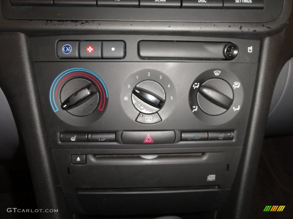 2003 Saab 9-3 Linear Sport Sedan Controls Photo #49378808