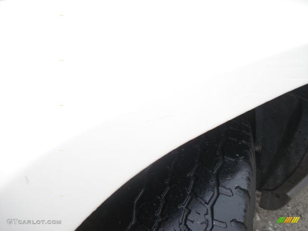 2003 Grand Cherokee Laredo - Stone White / Dark Slate Gray photo #34