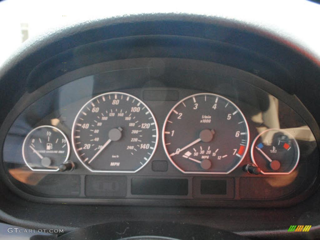 2004 3 Series 330i Coupe - Jet Black / Sand photo #16