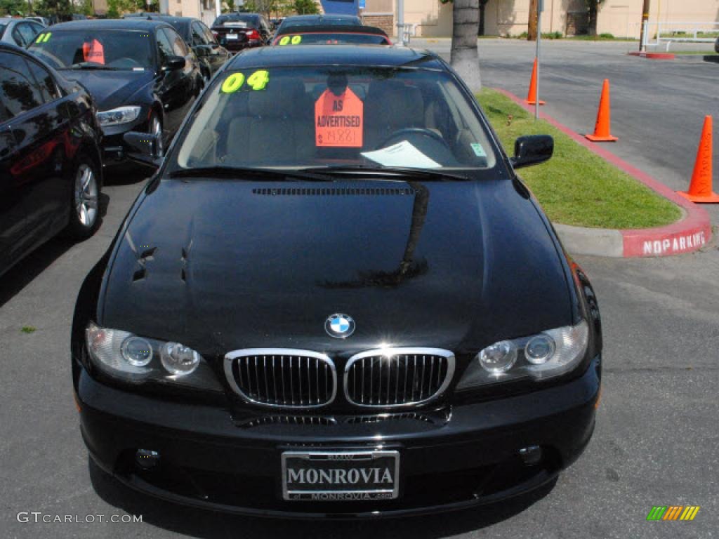 2004 3 Series 330i Coupe - Jet Black / Sand photo #25