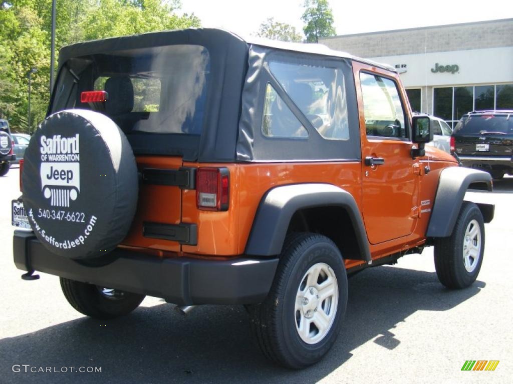 2011 Wrangler Rubicon 4x4 - Mango Tango Pearl / Black photo #3