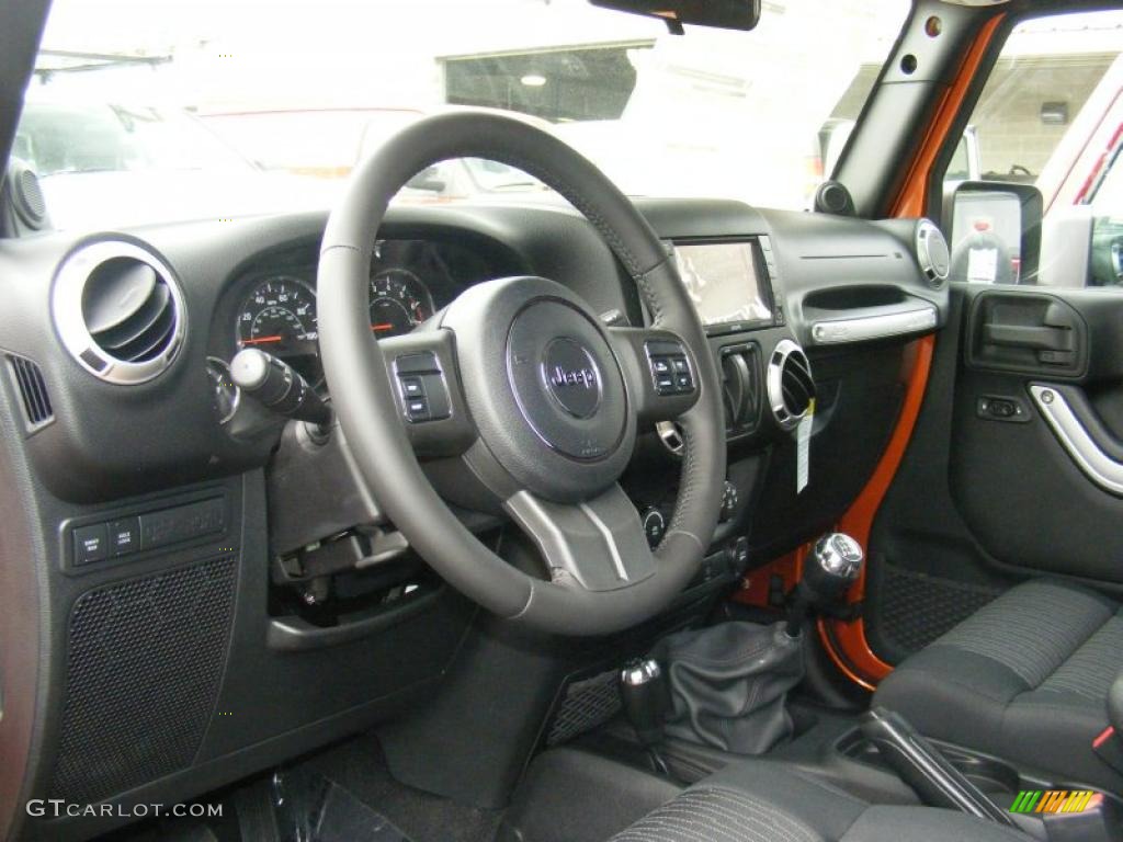 2011 Wrangler Rubicon 4x4 - Mango Tango Pearl / Black photo #5