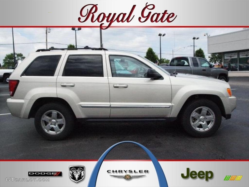 2007 Grand Cherokee Limited 4x4 - Light Graystone Pearl / Dark Khaki/Light Graystone photo #1