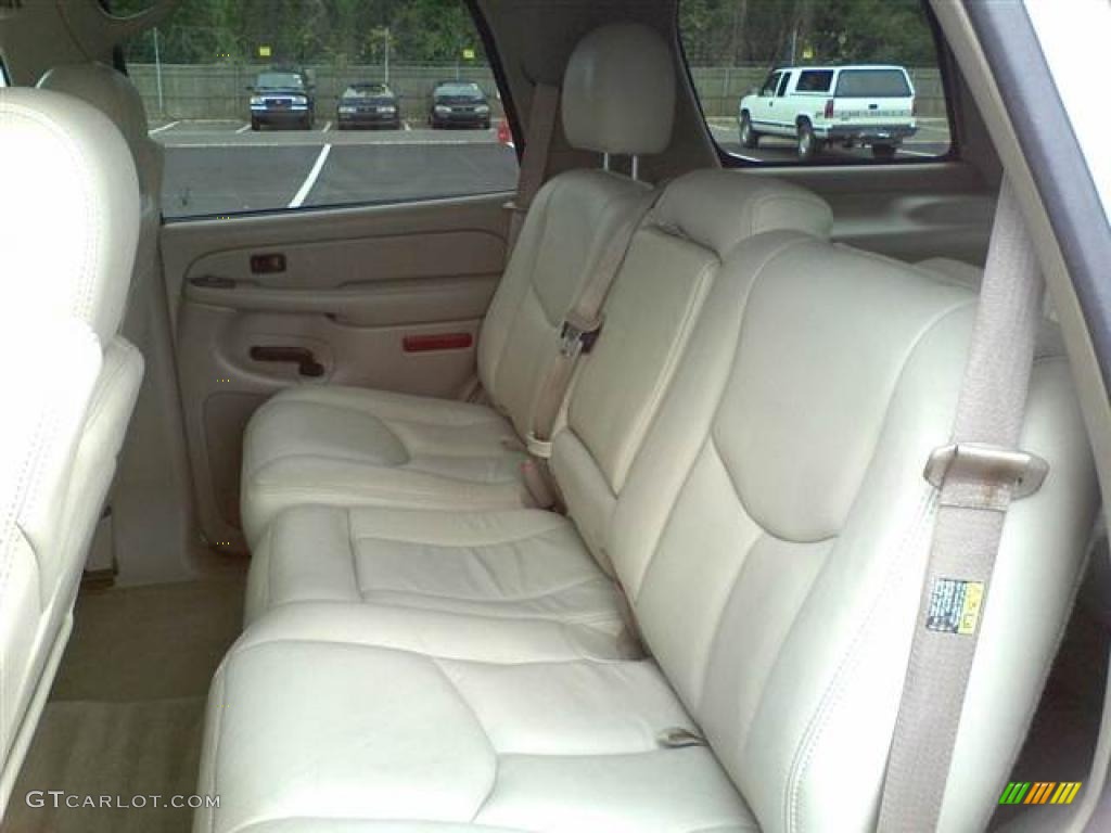 2004 Tahoe LT 4x4 - Summit White / Tan/Neutral photo #7