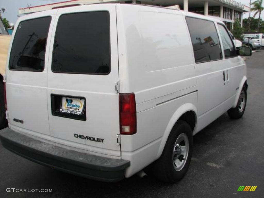 2001 Astro Commercial Van - Ivory White / Medium Blue photo #10