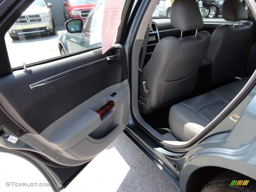 2005 300 C HEMI - Magnesium Pearl / Dark Slate Gray/Light Graystone photo #7