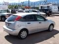 2005 CD Silver Metallic Ford Focus ZX5 S Hatchback  photo #5