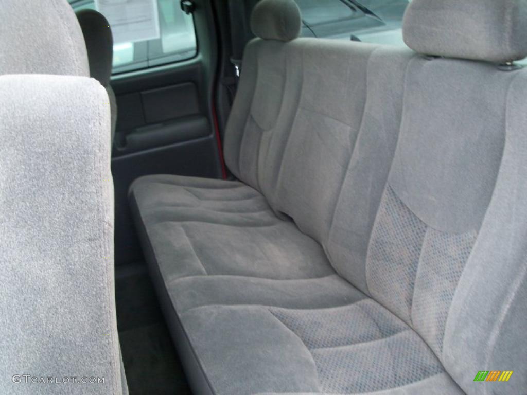 2004 Silverado 1500 LS Extended Cab - Victory Red / Dark Charcoal photo #19
