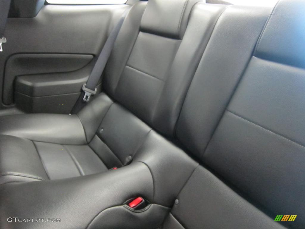2006 Mustang V6 Premium Coupe - Satin Silver Metallic / Dark Charcoal photo #7