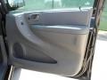 2007 Brilliant Black Crystal Pearl Chrysler Town & Country   photo #30