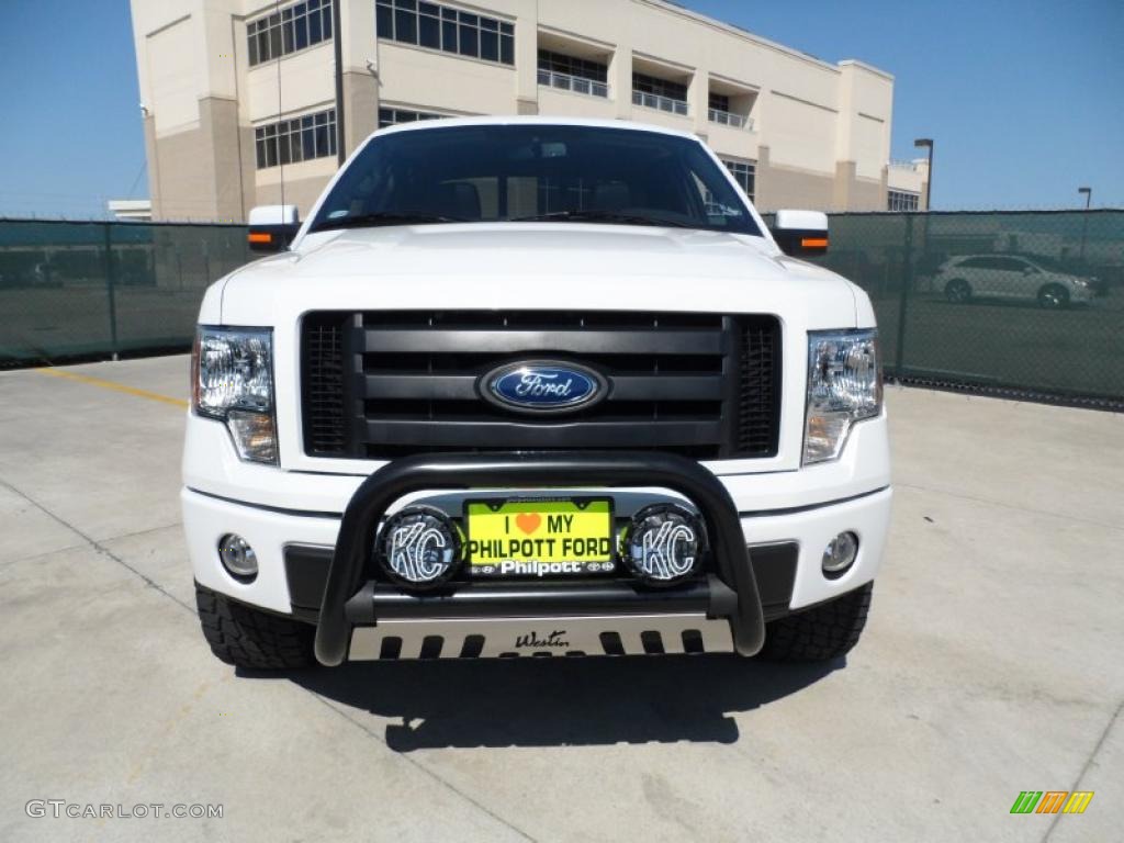2010 F150 FX4 SuperCrew 4x4 - Oxford White / Black photo #8