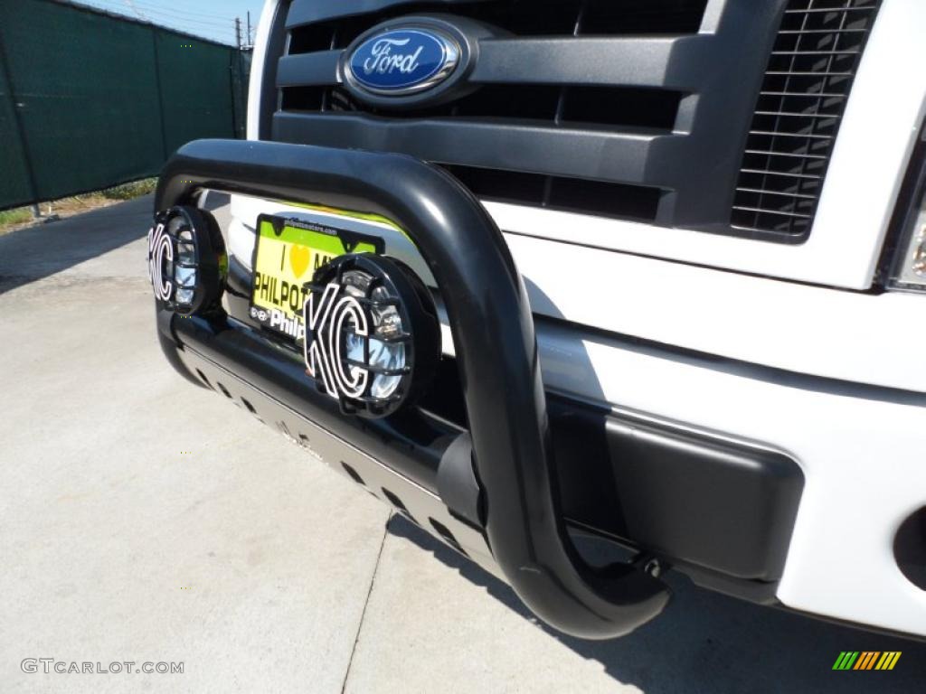 2010 F150 FX4 SuperCrew 4x4 - Oxford White / Black photo #12