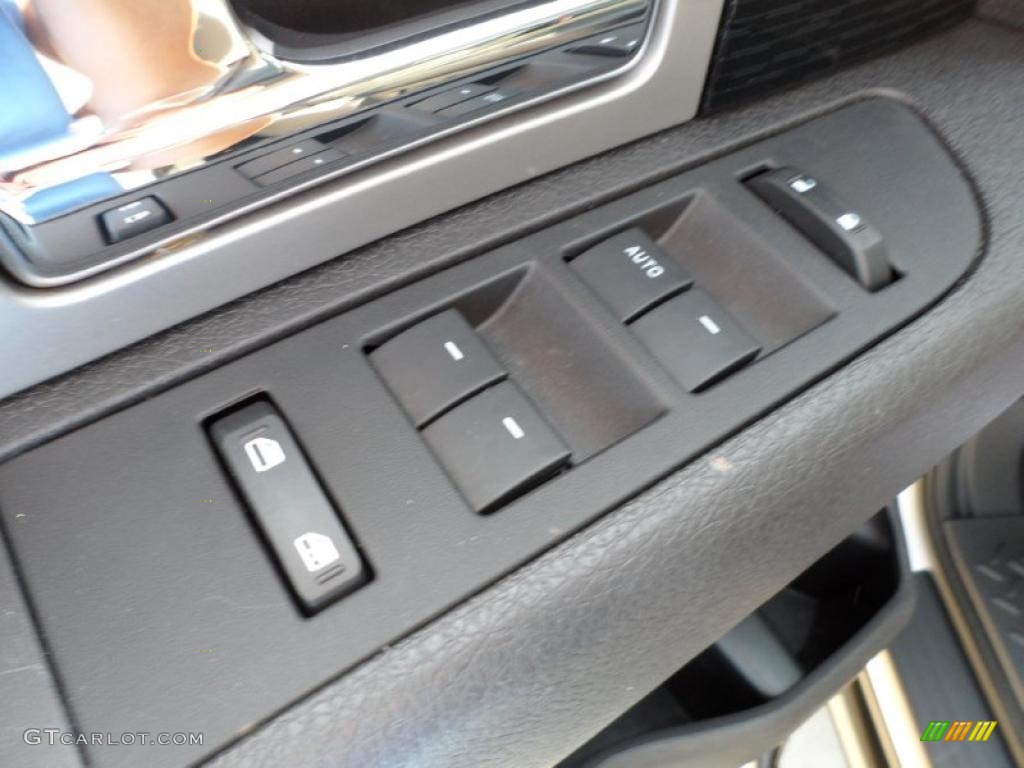 2010 F150 FX4 SuperCrew 4x4 - Oxford White / Black photo #39