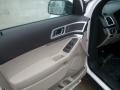 2011 White Platinum Tri-Coat Ford Explorer XLT  photo #13