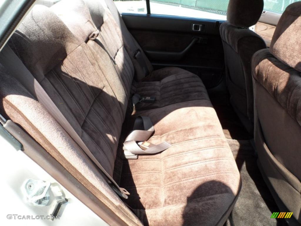 1987 Accord LXi Sedan - Champagne Beige Metallic / Burgundy photo #22