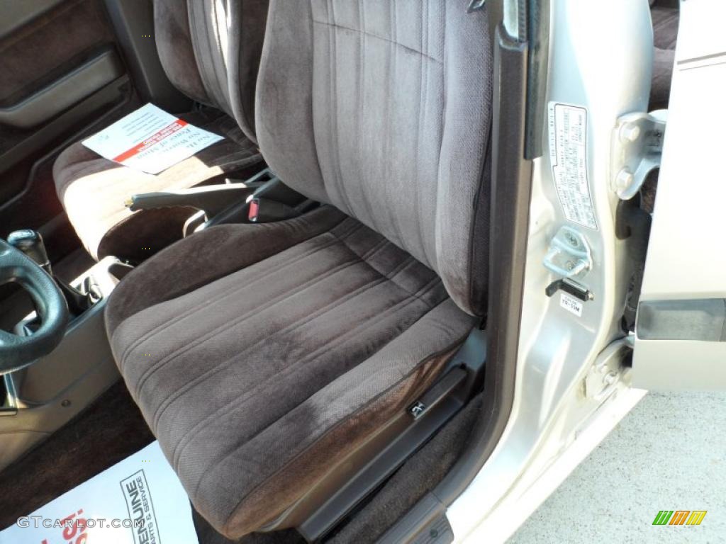 1987 Accord LXi Sedan - Champagne Beige Metallic / Burgundy photo #28