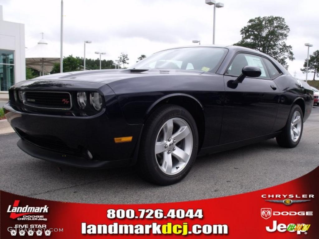 2011 Challenger R/T - Blackberry Pearl / Dark Slate Gray photo #1