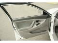 Super White - Camry LE Photo No. 13