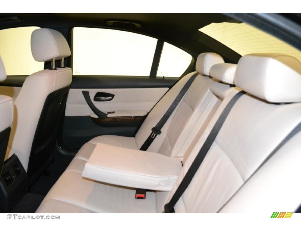 2010 3 Series 328i Sedan - Jet Black / Oyster/Black Dakota Leather photo #25