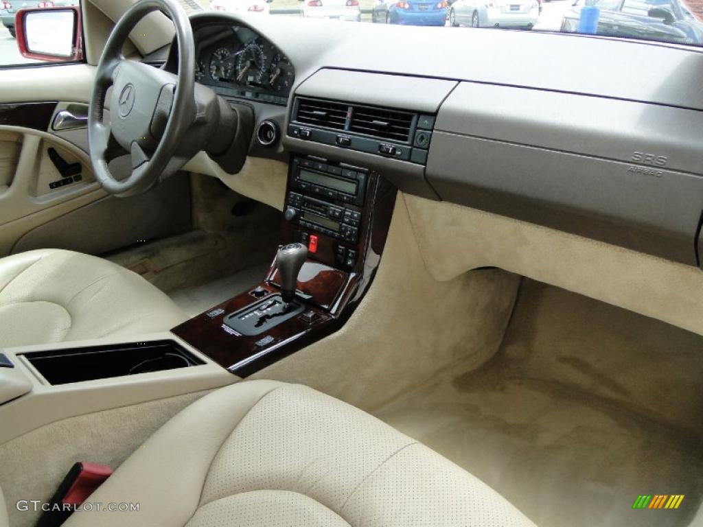 1997 Mercedes-Benz SL 500 Roadster Parchment Beige Dashboard Photo #49397213