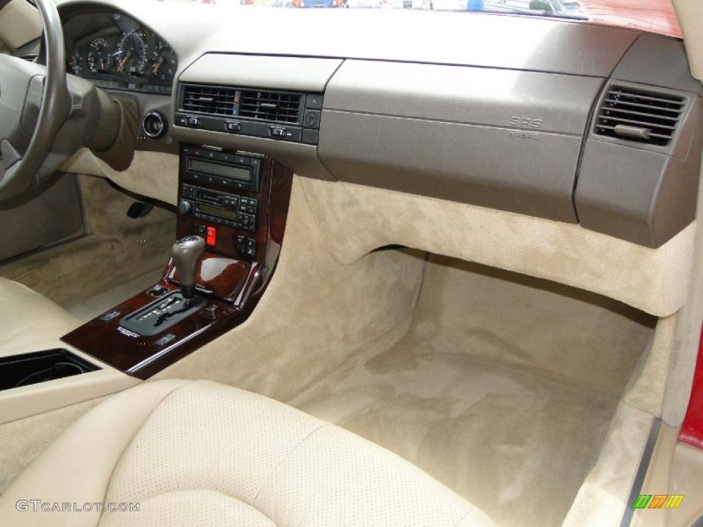 1997 Mercedes-Benz SL 500 Roadster Parchment Beige Dashboard Photo #49397234