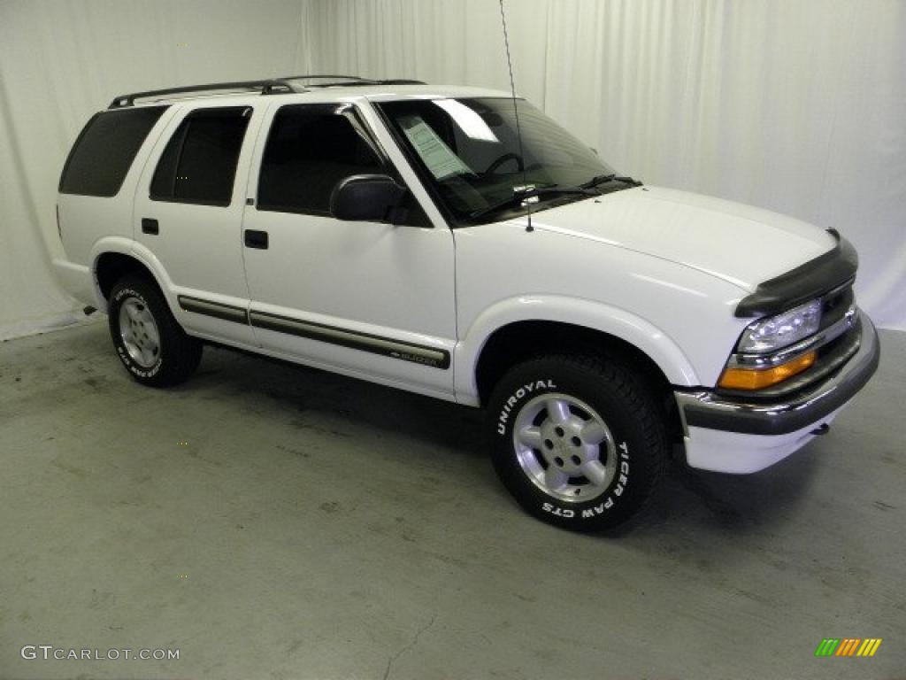 2000 Blazer LS 4x4 - Summit White / Graphite Gray photo #1