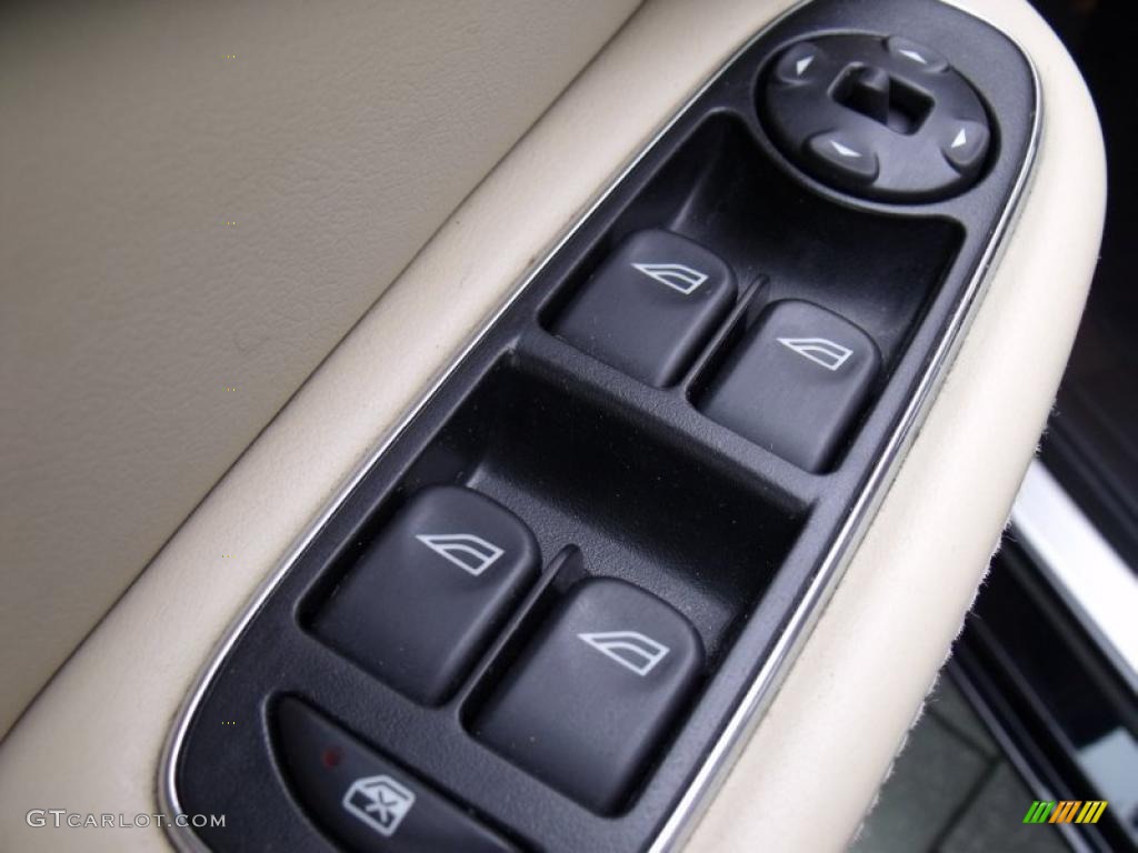 2007 Jaguar XJ XJ8 L Controls Photo #49399661