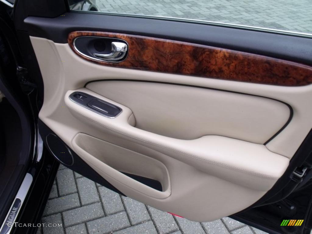 2007 Jaguar XJ XJ8 L Door Panel Photos