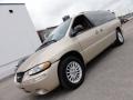 Champagne Pearl - Town & Country LXi Photo No. 2
