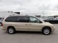 Champagne Pearl - Town & Country LXi Photo No. 7