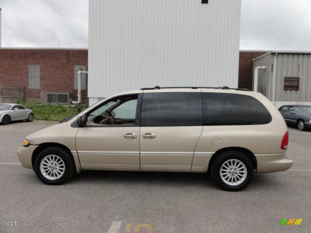 Champagne Pearl 2000 Chrysler Town & Country LXi Exterior Photo #49400378
