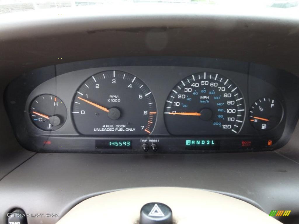 2000 Chrysler Town & Country LXi Gauges Photo #49400834