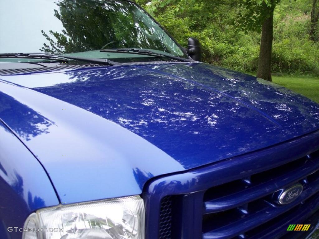 2003 F350 Super Duty XLT SuperCab 4x4 - Sonic Blue Metallic / Dark Flint photo #17